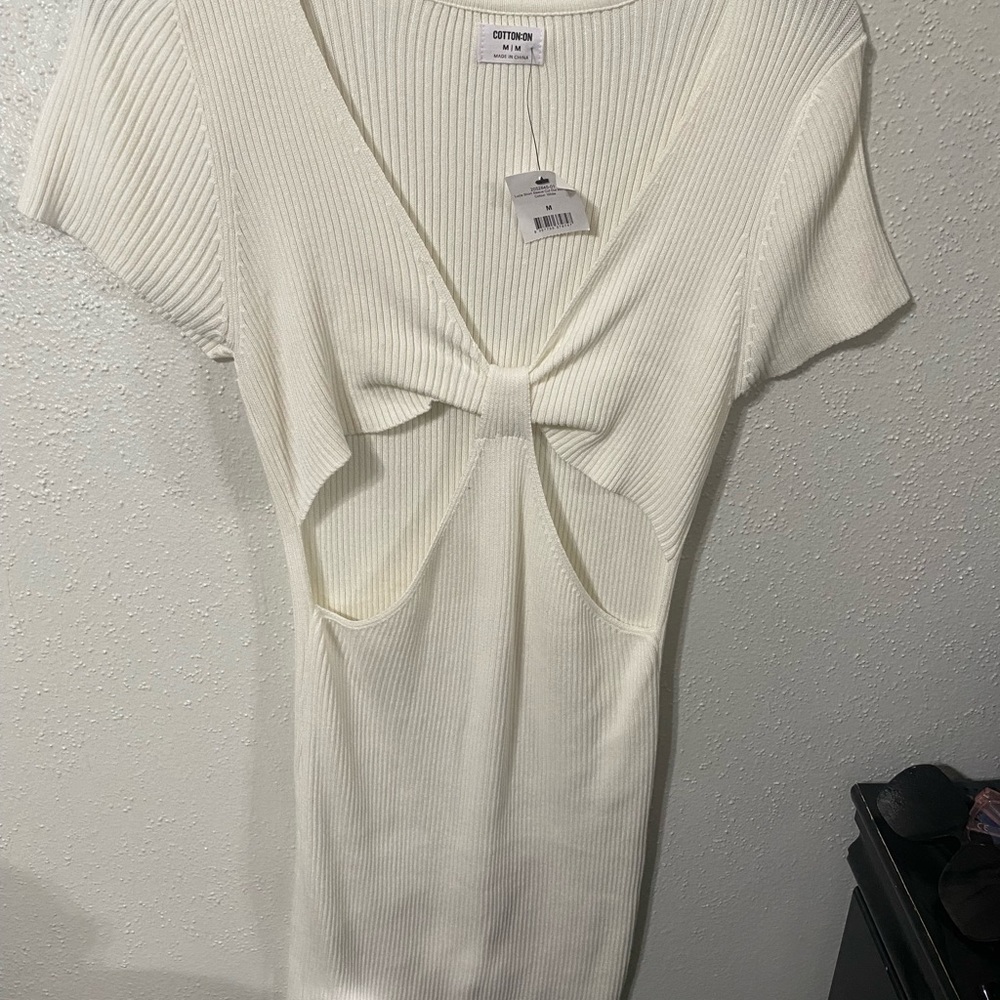 Cotton dress
Size: Medium
Color: White